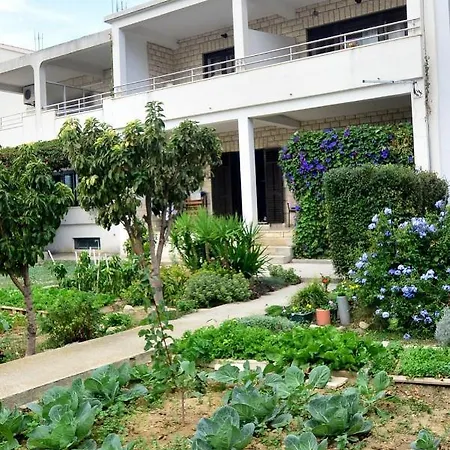 In With Sea View, Terrace, Air Conditioning, Wifi 4969-2 Duće